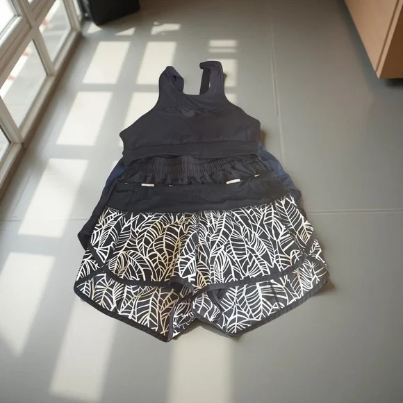 Lululemon Athletica Black and White Athletic Shorts and sport bra bundle. Athletic Shorts